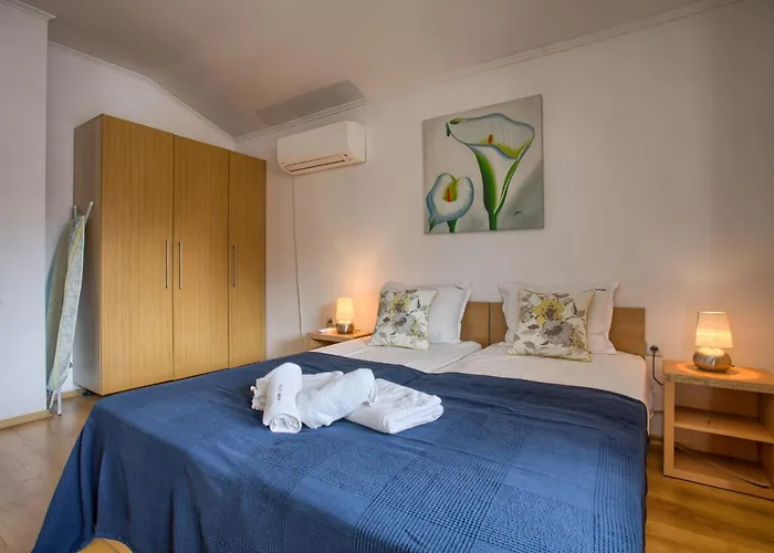 Cedar 2 Bedroom By Flat Mаnager アパート